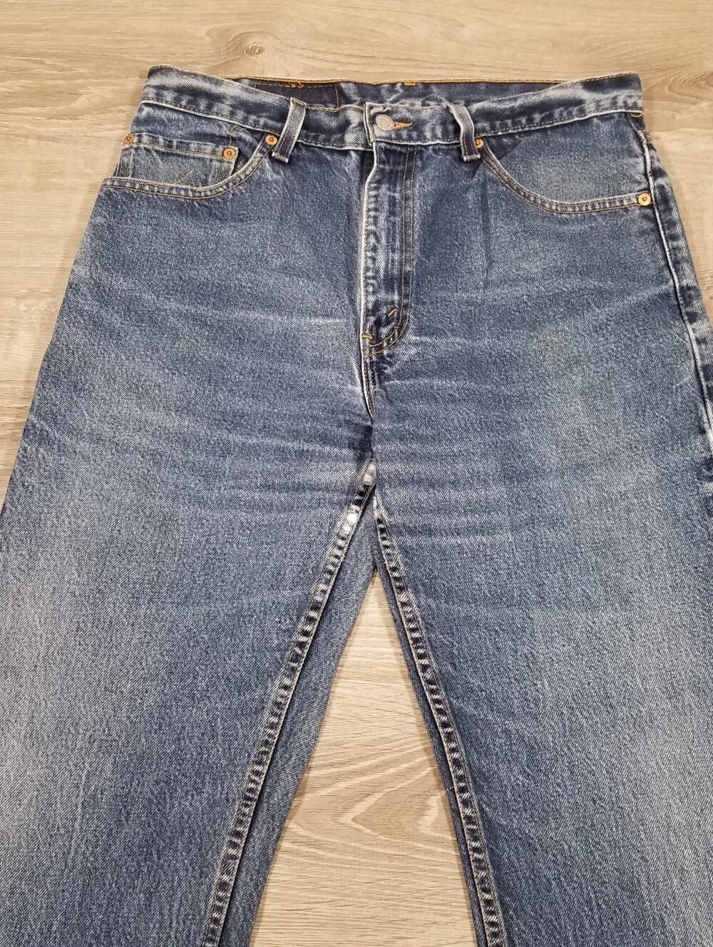Vintage Y2K Levis 505 Jeans Mens 34x32 Blue Medium Wash Regular Fit Straight USA